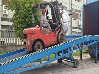 Joonistatud CHQ 10B21 transport Malaisiasse